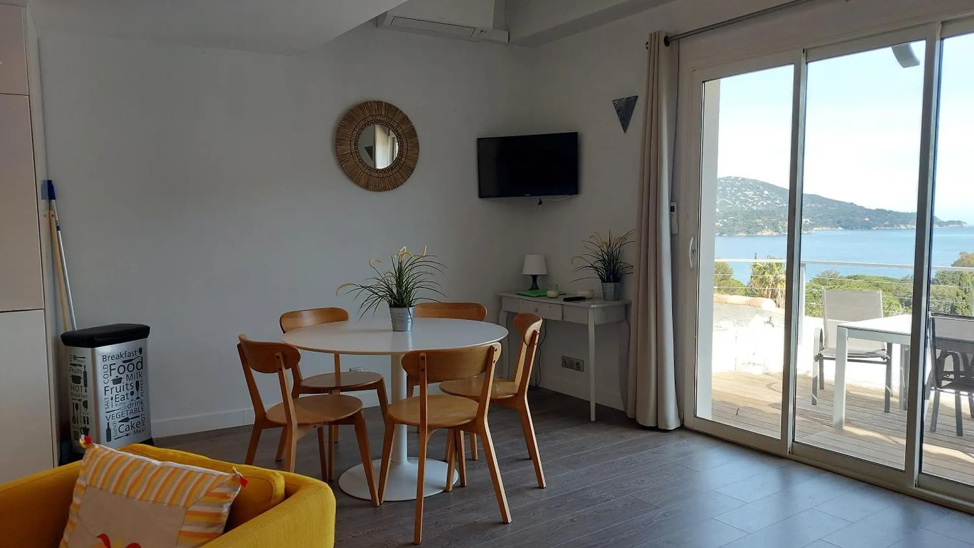Residence Le Mas Le Lavandou 0*,  France